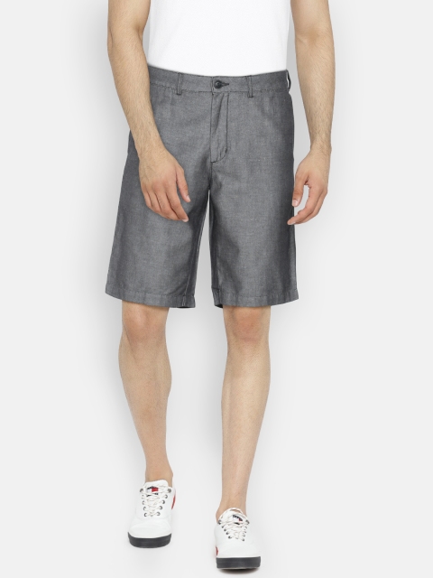 

ColorPlus Men Grey Solid Tailored Fit Regular Shorts