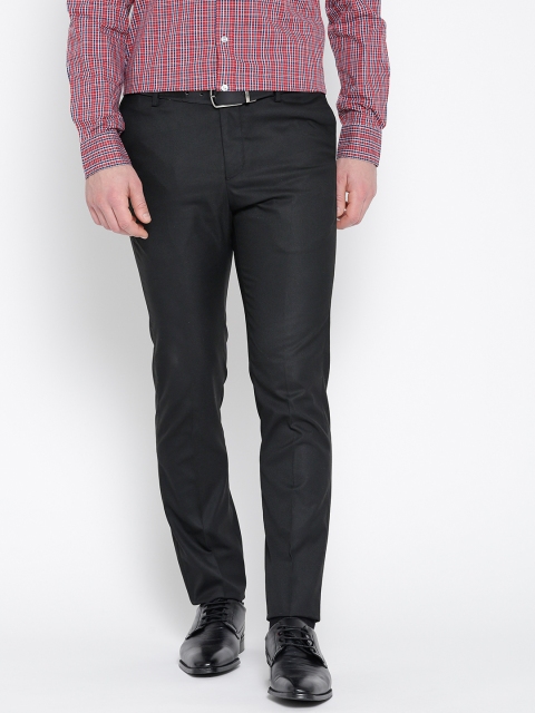 

Arrow Men Black Tapered Fit Solid Formal Trousers