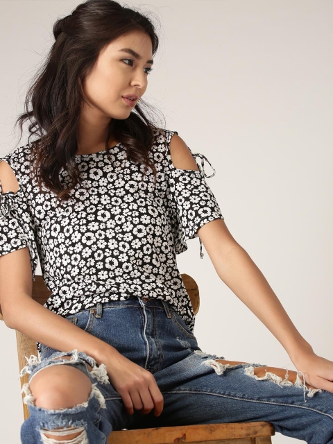 

United Colors of Benetton Women Black & White Floral Print Top