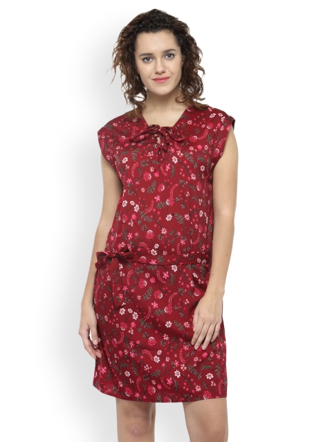 

Oxolloxo Women Red Printed Drop-Waist Dress