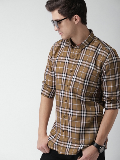 

Mast & Harbour Men Brown & White Slim Fit Checked Casual Shirt