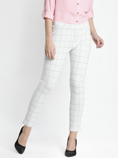 

Annabelle by Pantaloons Women Off-White & Black Checked Jeggings