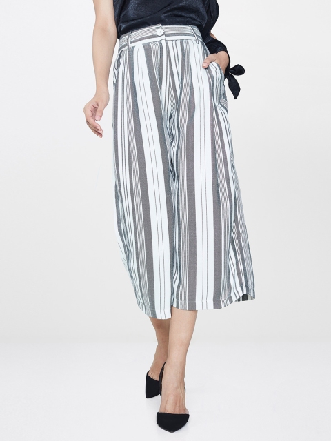 

AND Women Black & White Relaxed Regular Fit Striped Culottes