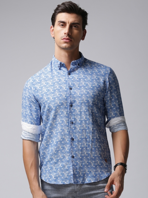 

True Blue Men Blue Regular Fit Printed Casual Shirt