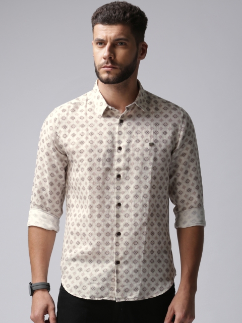 

True Blue Men Beige Regular Fit Printed Casual Shirt