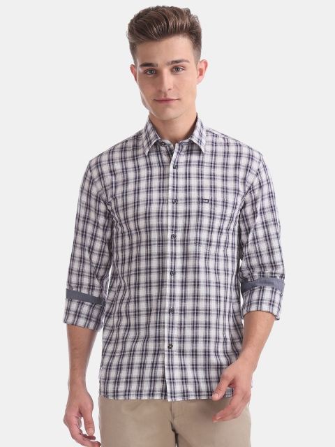 

Arrow Sport Men White & Blue Regular Fit Checked Casual Shirt