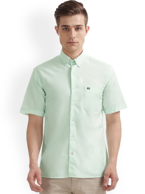 

Arrow Sport Men Green Classic Regular Fit Solid Casual Shirt