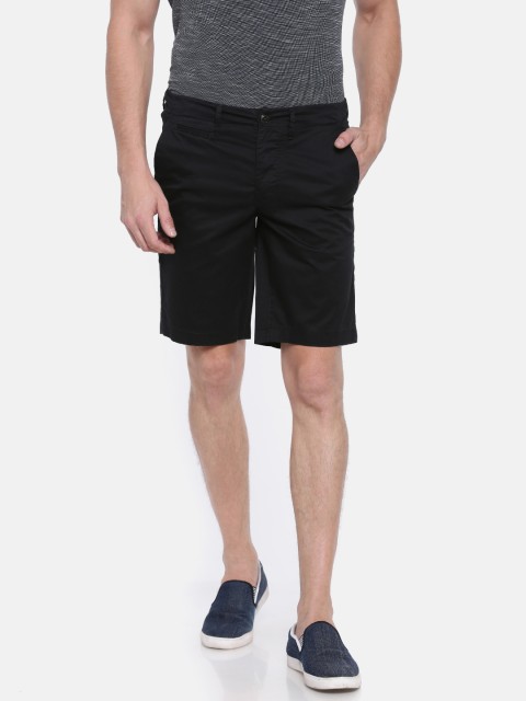 

Jack & Jones Men Black Solid Regular Fit Chino Shorts