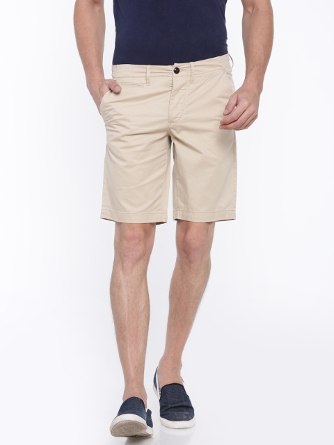 

Jack & Jones Men Beige Solid Regular Fit Chino Shorts