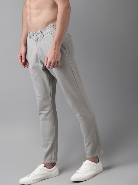 

HERE&NOW Men Grey Slim Fit Solid Chinos
