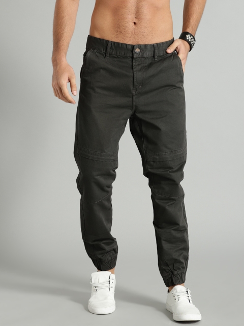 

Roadster Men Olive Green Slim Fit Solid Chinos