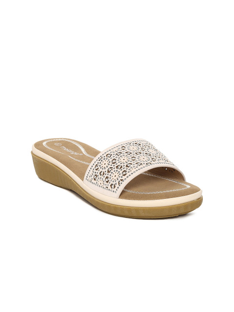 

Melange by Lifestyle Women Off-White Sandals