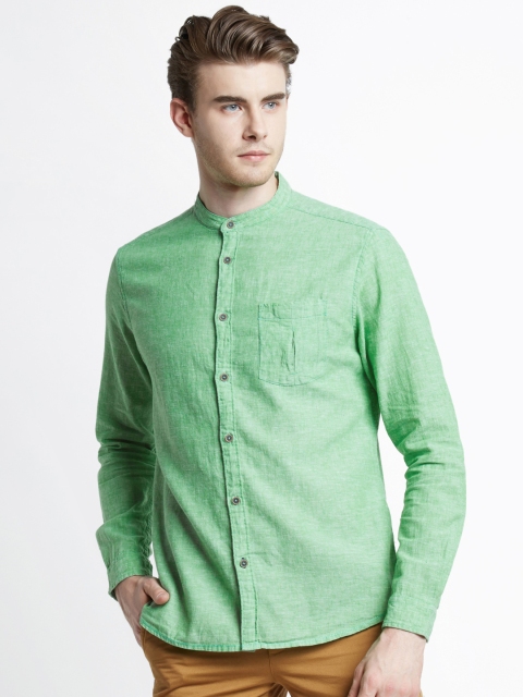 

Urban Ranger by pantaloons Men Green Slim Fit Solid Casual Shirt