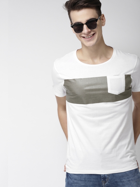 

Mast & Harbour Men White Solid Round Neck T-shirt