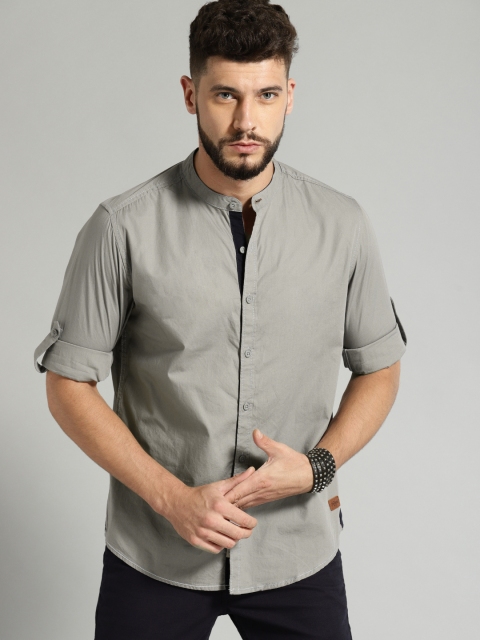 

Roadster Men Grey Regular Fit Solid Casual Shirt