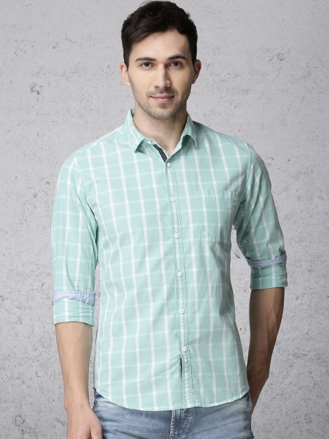 

Ecko Unltd Men Green & White Slim Fit Checked Casual Shirt