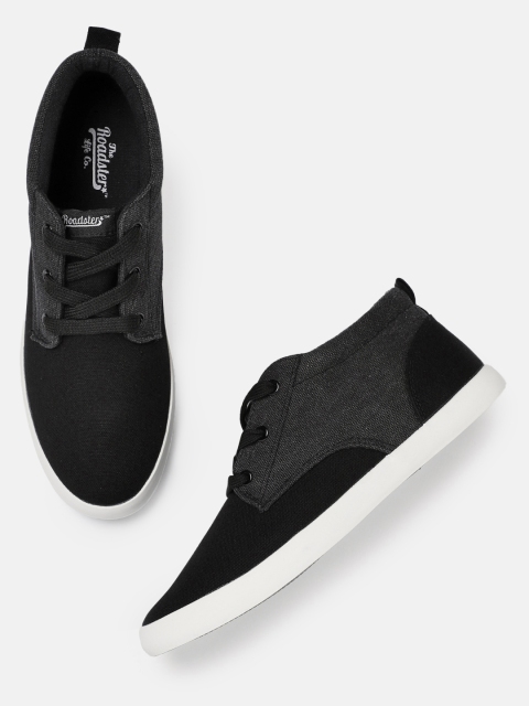 

Roadster Men Black Sneakers