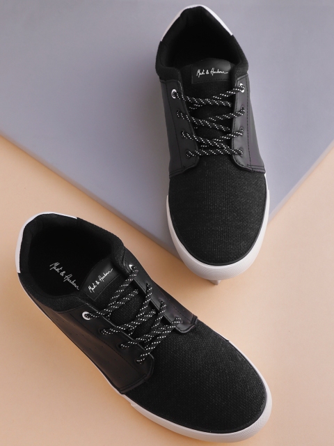 

Mast & Harbour Men Black Sneakers