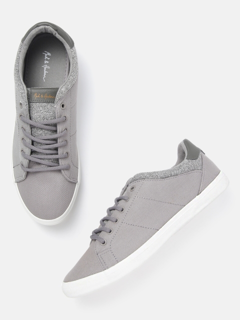 

Mast & Harbour Men Grey Sneakers