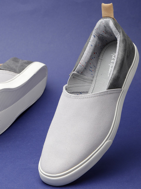 

Mast & Harbour Men Grey Colourblocked Slip-On Sneakers