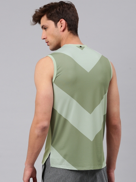 

HRX by Hrithik Roshan Men Green Printed Back RAPID DRY Technology Running T-Shirt