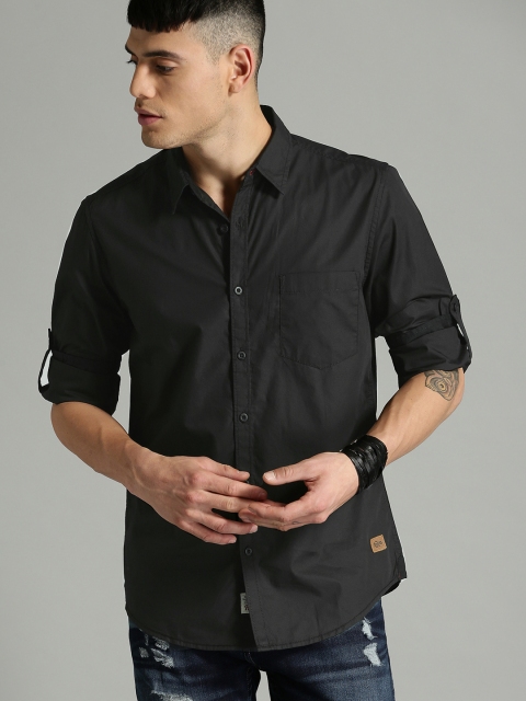 

Roadster Men Olive Green Regular Fit Solid Casual Shirt
