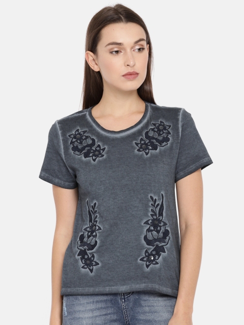 

ONLY Women Grey Embroidered Round Neck T-shirt