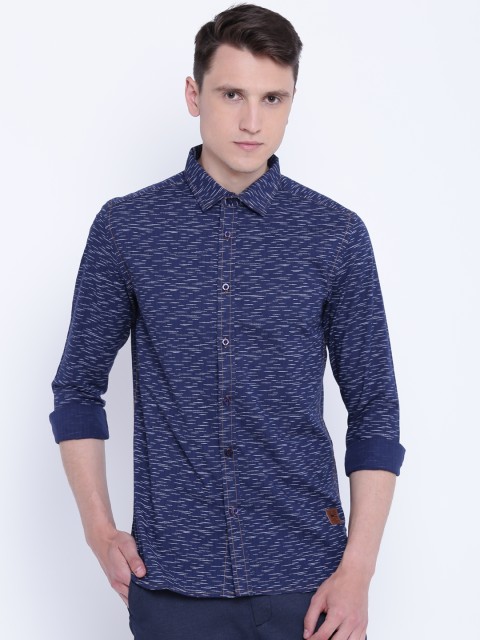 

CAMLA Men Navy & White Regular Fit Self-Design Casual Shirt, Navy blue