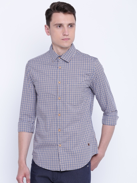 

CAMLA Men Brown & Navy Regular Fit Checked Casual Shirt