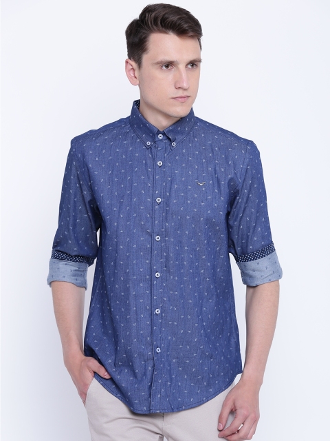 

CAMLA Men Blue Regular Fit Self-Design Chambray Shirt