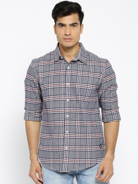 

CAMLA Men Navy Blue & White Regular Fit Checked Casual Shirt