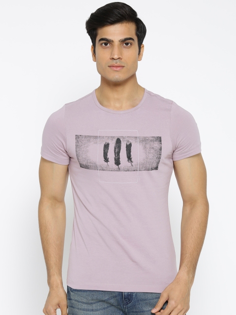 

CAMLA Men Mauve Printed Round Neck T-shirt