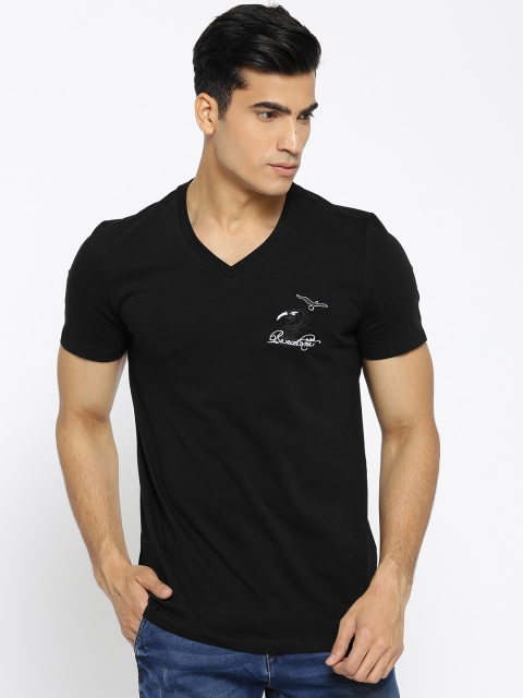 

CAMLA Men Black Solid V-Neck T-shirt