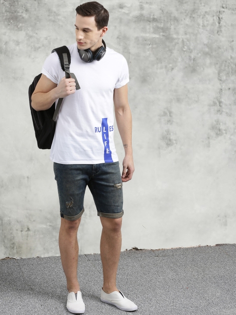 

Breakbounce Men White Printed Round Neck T-shirt