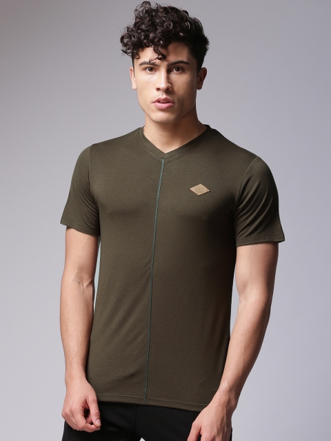 

YWC Men Brown Solid V-Neck T-shirt