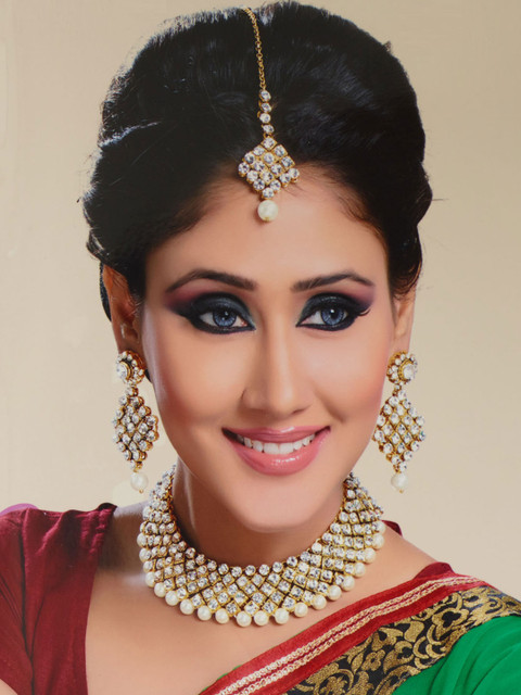 

Shining Diva Gold-Toned & White Kundan Jewellery Set