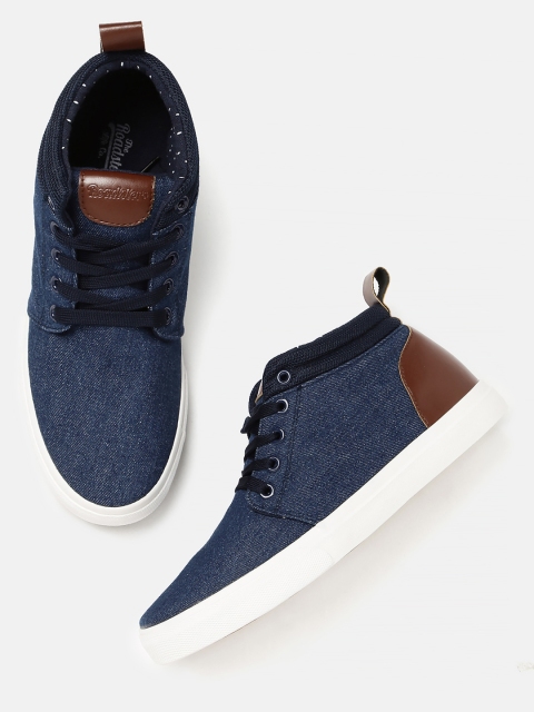 

Roadster Men Blue Sneakers