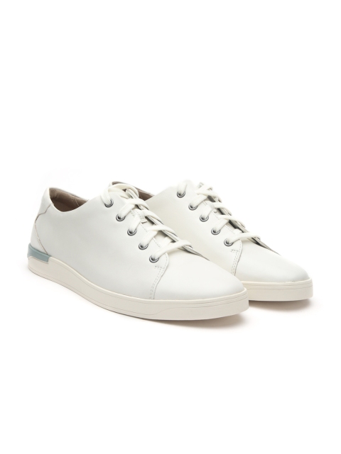 

Clarks Men White Leather Sneakers