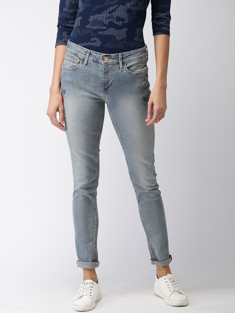 

Levis Women Blue Skinny Fit Mid-Rise Clean Look Embroidered Stretchable Jeans 711