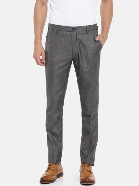 

INVICTUS Men Grey Slim Fit Checked Smart Casual Trousers