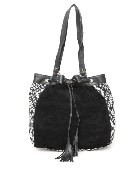 

Kanvas Katha Black & Off-White Solid Shoulder Bag with Woven Pattern