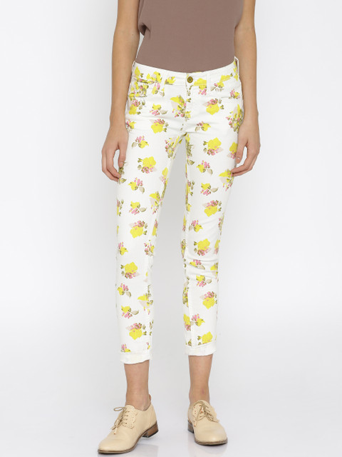 

Flying Machine Off-White Floral Print Twiggy Super Skinny Fit Stretchable Jeans