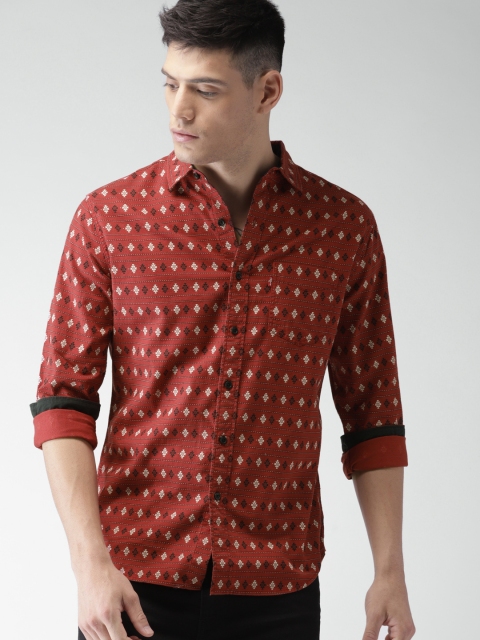 

Levis Men Red & Black Slim Fit Printed Casual Shirt