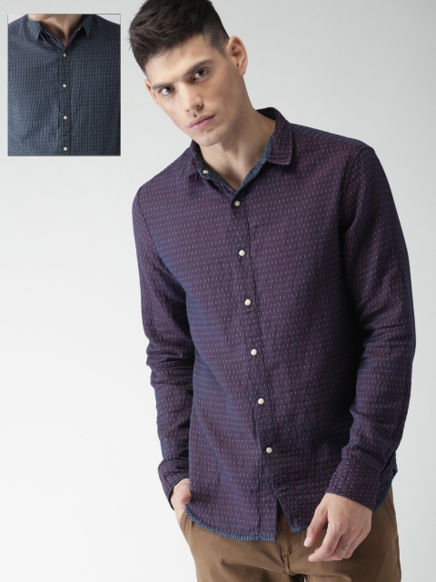 

Levis Men Navy Blue & Maroon Regular Fit Striped Reversible Casual Shirt