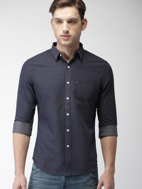 

Levis Men Blue Regular Fit Self Design Casual Shirt