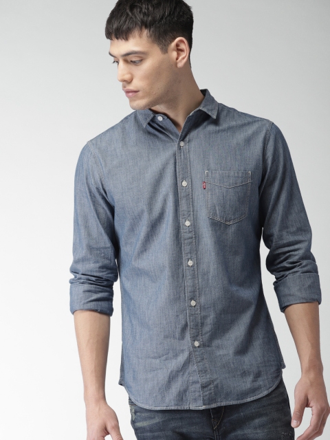 

Levis Men Blue Slim Fit Solid Casual Shirt