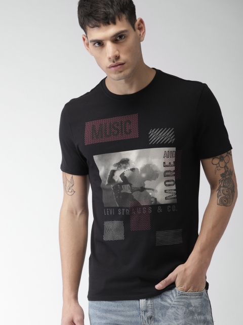 

Levis Men Black Printed Round Neck T-shirt