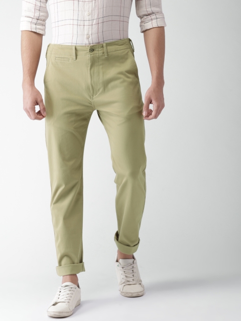 

Levis Men Khaki Tapered Fit Solid Chinos