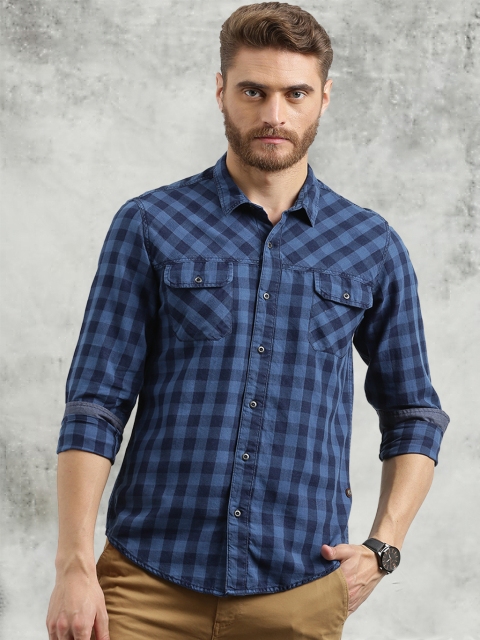 

Breakbounce Men Blue & Black Slim Fit Checked Casual Shirt