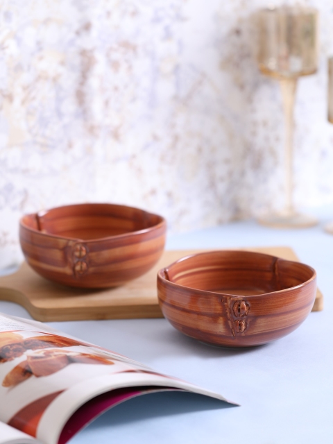 

VarEesha Set of 2 Brown Textured Ceramic Serving Bowls